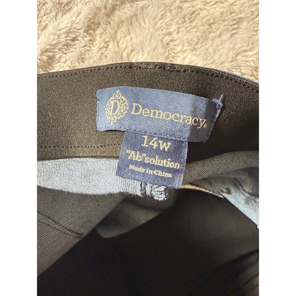 Democracy Jeans Women's 14W Crop Dark Wash Straight Slim Ankle - Picture 5 of 6